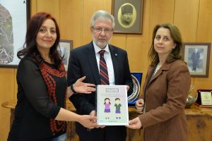 Bursa'da &ccedil;ocukları cinsel istismara karşı eğiten bir program geliştirildi