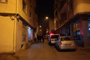 Bursa'da tartıştığı karısı tarafından bı&ccedil;aklanan kişi &ouml;ld&uuml;