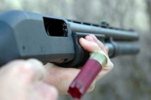 15 yaşındaki kız kardeşi tarafından &ouml;ld&uuml;r&uuml;ld&uuml;