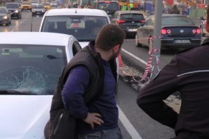 İstanbul'da &uuml;niversiteli kıza otomobil &ccedil;arptı