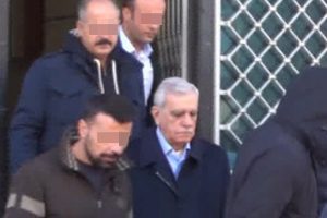 Ahmet T&uuml;rk Silivri Cezaevi'ne g&ouml;nderildi