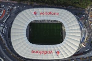 Beşiktaş Arena'da boyun eğmiyor
