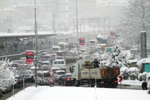 Meteoroloji a&ccedil;ıkladı: Bursa'ya &ouml;n&uuml;m&uuml;zdeki &ccedil;arşamba g&uuml;n&uuml; kar yağışı geliyor!