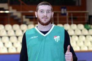 Bursaspor Durmazlar'ın yeni transferi ilk antrenmanına &ccedil;ıktı