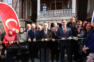 Bursa'da &ccedil;ocuk g&ouml;z&uuml;yle kadına şiddet