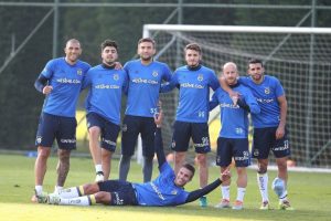 Fenerbah&ccedil;e, &Ccedil;aykur Rizespor mesaisine başladı