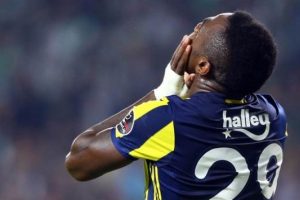 Fenerbah&ccedil;e'de Emenike şoku!