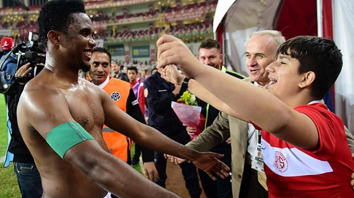 Eto'o i&ccedil;in ağladı, muradına erdi!