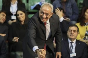 DSP'de &Ouml;nder Aksakal yeniden genel başkan
