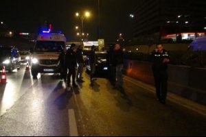 Bayrampaşa'da otomobilin &ccedil;arptığı anne ile kızı &ouml;ld&uuml;