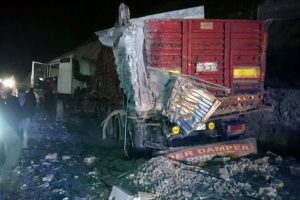 Ortalık savaş alanına d&ouml;nd&uuml;: 1 &ouml;l&uuml;, 3 yaralı