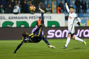 Sow d&uuml;nya futbol tarihine ge&ccedil;ti