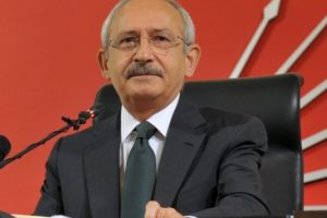 Kılı&ccedil;daroğlu'ndan din adamlarına: 'Bizi dinsiz g&ouml;stermeye &ccedil;alışıyorlar'