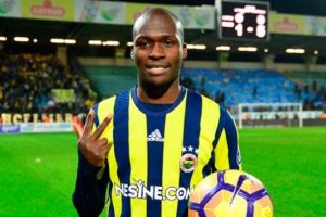 Fenerbah&ccedil;e'den Moussa Sow forması