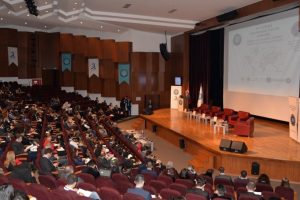 Prof. Dr. Tayyar Arı: "T&uuml;rkiye d&uuml;zen kurucu olmalı"