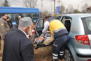 Bursa'da cenaze yolunda kaza: 4 yaralı