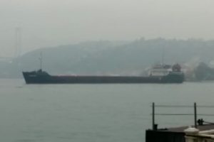 İstanbul Boğazı'nda facianın eşiğinden d&ouml;n&uuml;ld&uuml;