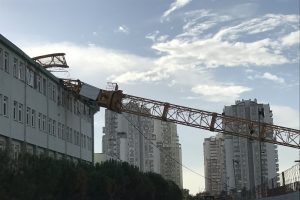 İzmir'de b&uuml;y&uuml;k bir faciadan d&ouml;n&uuml;ld&uuml;