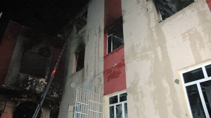 Adana B&uuml;y&uuml;kşehir Belediye Başkanı: Kapılar kilitliymiş