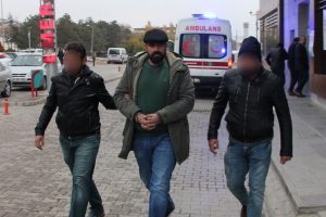 Elazığ'da KCK operasyonu: 5 g&ouml;zaltı