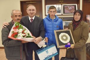 Bursa'da Engelliler G&uuml;n&uuml;'nde anlamlı ziyaret