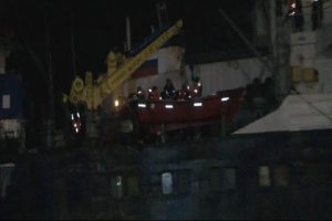 Rus gemisi Kartal sahilinde karaya oturdu