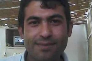 Devrilen trakt&ouml;r&uuml;n altında kalarak &ouml;ld&uuml;