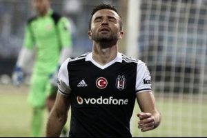 Kadık&ouml;y'de G&ouml;khan G&ouml;n&uuml;l i&ccedil;in &ouml;zel hazırlık