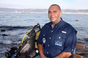 Depremde iki bacağını kaybetti d&uuml;nya rekortmeni oldu