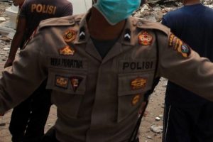 Endonezya'da u&ccedil;ak d&uuml;şt&uuml;: 13 &ouml;l&uuml;