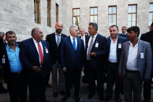 Romanlardan 'erken yaşta evlilik d&uuml;zenlemesi' talebi