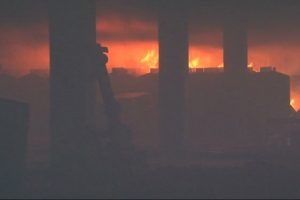 İstanbul Sefak&ouml;y'de korkutan yangın