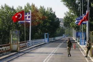 İpsala Sınır Kapısı'nda ge&ccedil;işler ge&ccedil;ici olarak durdu
