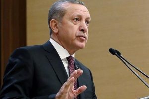"Ne olursa olsun faiz oranlarını d&uuml;ş&uuml;rmek gerekiyor"