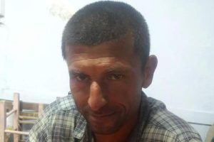 Hastane bah&ccedil;esinde boşandığı eşinin birlikte yaşadığı adamı &ouml;ld&uuml;rd&uuml;
