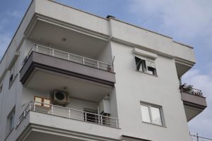 Gazete grafikeri evinde &ouml;l&uuml; bulundu