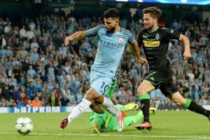 Manchester City'li Ag&uuml;ero'ya 4 ma&ccedil; ceza