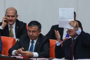 Erdoğan bozdurdu, Bekir Bozdağ dekontu g&ouml;sterdi