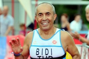 65 &ouml;ğrenciye burs i&ccedil;in, 65 kişi arıyor
