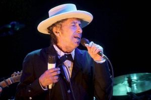 Bob Dylan Nobel &Ouml;d&uuml;l&uuml; konuşmasını hazırladı