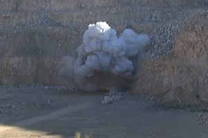Adana'da ele ge&ccedil;irilen bomba b&ouml;yle imha edildi