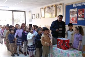 15 Temmuz Dayanışma Kampanyasına miniklerden destek