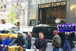 New York Trump i&ccedil;in 35 milyon dolar istiyor