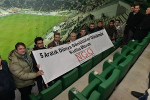 Nil&uuml;fer Belediyesi ile Bursaspor'un galibiyet sevincine ortak oldular