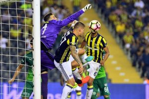 Bursasporlu Harun Tekin Avrupa'da zirvede