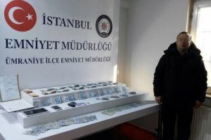 FET&Ouml; &uuml;yesi para dolu valizle yakalandı