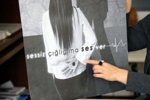 Şiddet mağduru kadınlar i&ccedil;in 'siyah nokta' şifresi