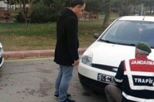 Vatandaşa broş&uuml;rle "sahte ve ikiz plaka" uyarısı