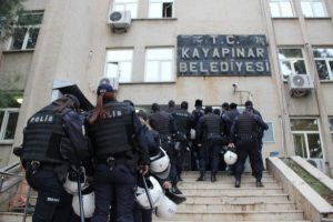 Kayapınar Belediye Başkanı tutuklandı