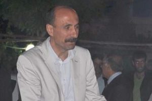 Diyarbakır'da iki belediye başkanı tutuklandı